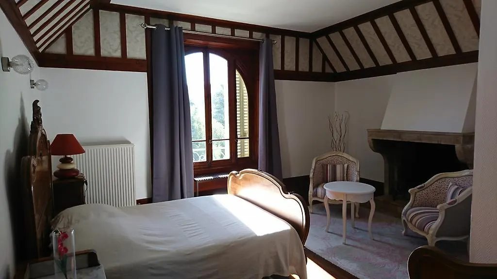 B&B Le Domaine Des Soyeux Saint-Julien-Molin-Molette 3*,  France