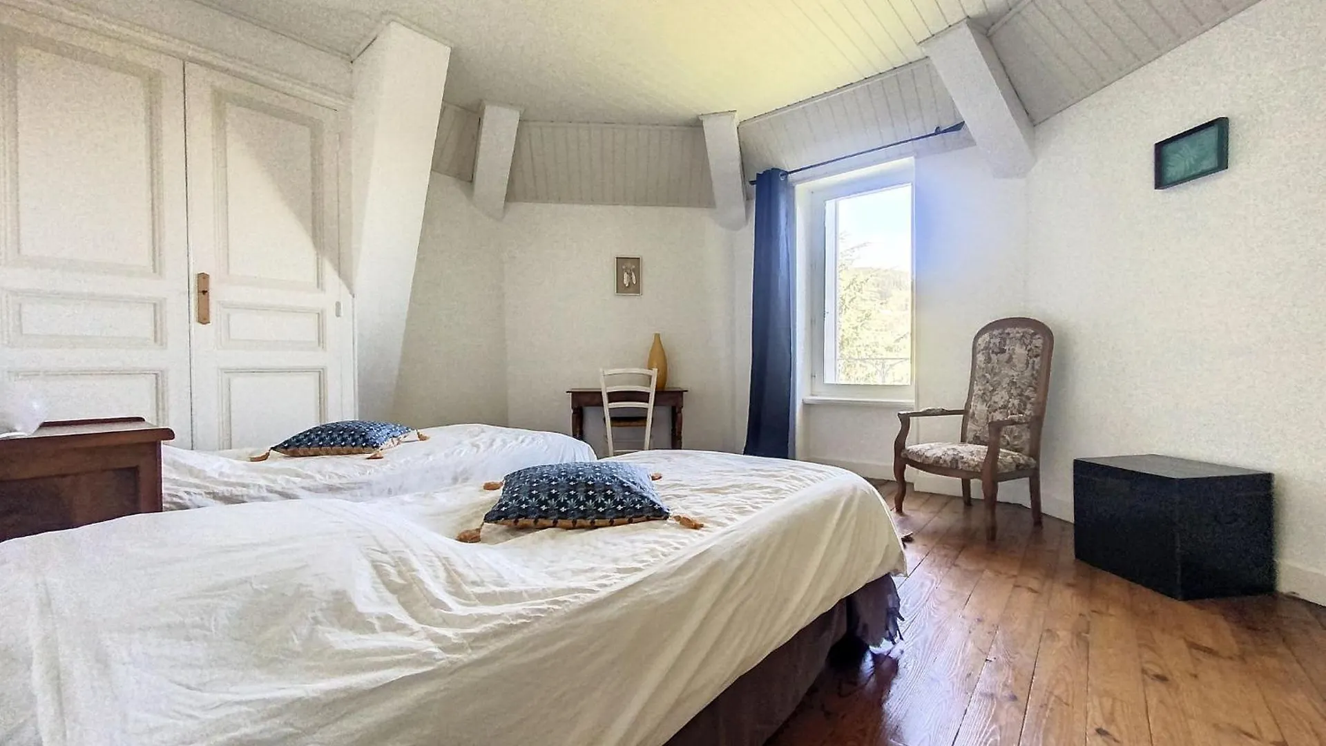 B&B Le Domaine Des Soyeux Saint-Julien-Molin-Molette Bed and breakfast